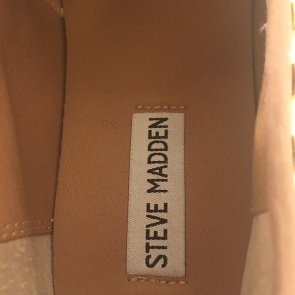 Steve Madden slip on pink sneakers with pearlsnwot - Picture 5 of 5
